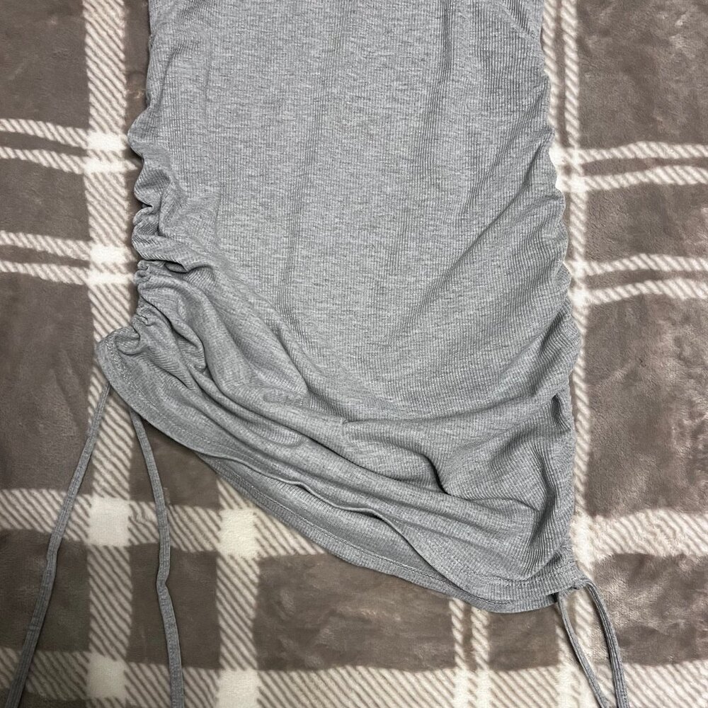 Gray Ribbed Drawstring Dress – Casual & Flattering ✨ - Picture 2 of 4